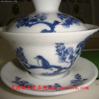青花喜上梅梢高白盖碗