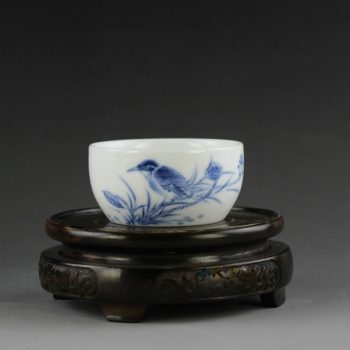 14LE20-A  手绘青花水草翠鸟图功夫茶杯 品茗杯 