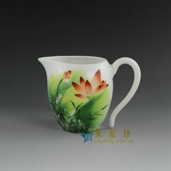 14OK41-A手绘粉彩荷花莲蓬图公道杯 