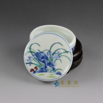 14AS141手绘青花斗彩水仙花图印泥盒 文房用具