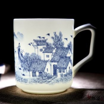 CBDI42-A-13手工高档骨瓷青花山村风光图茶杯 品茗杯 老板杯尺寸 高15cm口径9cm容量550ml