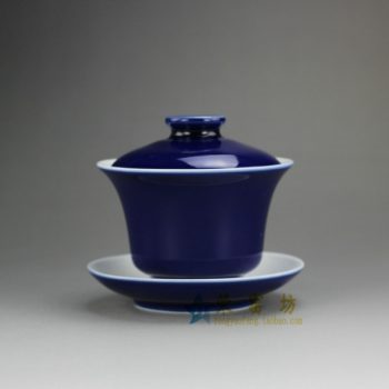 14FS23-D 8195手工颜色釉蓝色盖碗 三才碗 泡茶杯 尺寸：口径 9.3厘米 碟径 9.6厘米 高 8.2厘米 容量 160毫升