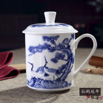 CBDI43-E-39手工高档骨瓷青花松鹤延年图茶杯 品茗杯 老板杯尺寸 高15cm口径9cm容量550ml