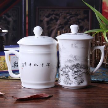 CBDI41-A-04手工高档骨瓷粉彩瑞雪兆丰年图文夫妻对杯 品茗杯 和谐杯尺寸：右 口径 8.5cm 高 15.5cm 容量 约500ml 左 口径 9.5cm 高 15cm 容量约 550ml