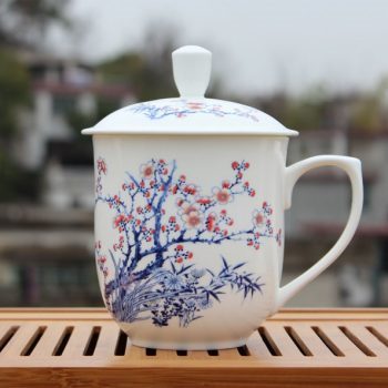 CBDI40-G-01手工高档骨瓷 将军杯 粉彩梅竹相伴茶杯 品茗杯 大号老板杯尺寸：高 17cm 净高 12cm 口径 11cm 容量 850ml 重量 600G
