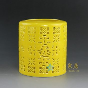 RYXH11-B 8737手工颜色釉黄地镂空花卉笔筒 文具 尺寸：高 11.6厘米 口径 10.6厘米 肚径 10.6厘米