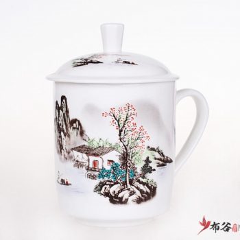 CBDI43-ZF-01高档骨瓷釉下彩山里人家图茶杯 品茗杯 手柄带盖老板杯尺寸 高15cm口径9cm容量550ml