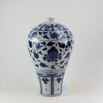 RZEZ13 9487青花缠枝花卉图梅瓶 花瓶 花插 尺寸： 口径 5.5厘米 肚径 25.5厘米 高 43.8厘米