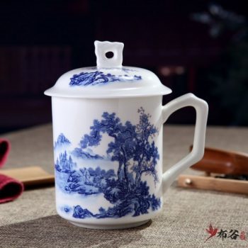 CBDI42-E-07手工高档骨瓷带孔盖杯 叶子杯 青花秀丽风光图茶杯 品茗杯 老板杯尺寸 高15cm口径9cm容量550ml