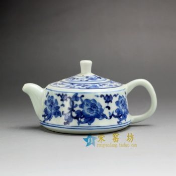 14G120 7493手工青花花卉图茶壶 手柄泡茶壶 尺寸：口径 4.8厘米 肚径 9.3厘米 高6.8厘米 容量 170 毫升