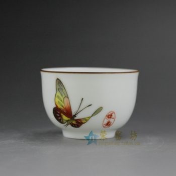 RYOK76-A 0645景德镇陶瓷 亚光白纯手工胎 手绘粉彩蝶舞图紫金口茶杯 品茗杯 功夫茶具 尺寸：口径 6.3厘米 高 4.5厘米 容量 70毫升