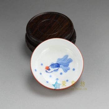 RZDT07-C 9948景德镇陶瓷 高温颜色釉酱红内手绘青花加彩游鱼图茶杯 品茗杯 功夫茶具