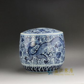 RZFQ01 2318手绘青花腾龙图 盖罐 储物罐 茶叶罐 尺寸： 口径 20.5厘米 肚径 24.5厘米 高 22.8厘米