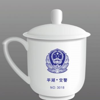 为平湖交警定制的骨瓷办公杯　专业定制办公礼品杯印logo