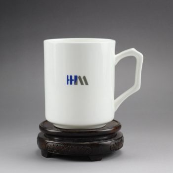 为上海一客户定制的骨瓷杯子