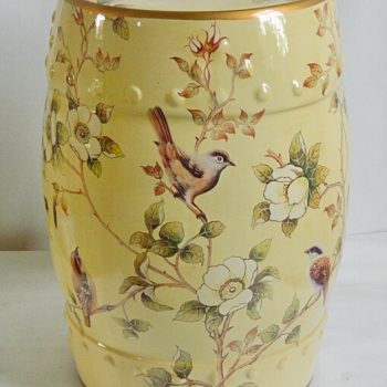 RYYL-Y019-1   景德镇 手绘花鸟 乳黄  陶瓷鼓凳换鞋凳花架家居工艺绣墩装饰摆件