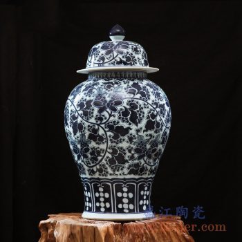 rzfq11-01   全手绘全手工胎 青花图腾将军罐  艺术摆件品