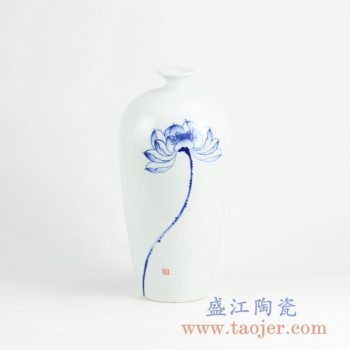 RYNQ225_景德镇青花手绘荷花陶瓷艺术花瓶装饰摆件 现代风格家居装饰品