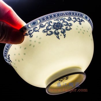 6915-RZKX16   4.5寸青花高脚玲珑缠枝莲饭碗汤碗单只