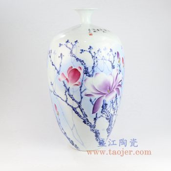 RZNP08_景德镇陶瓷 手绘青花斗彩雕刻花朵花插花瓶家居摆件