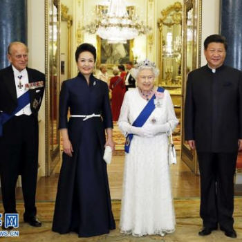 习大大访英：中英文化交流互鉴 推动人类文明发展讨论了瓷器（201501）