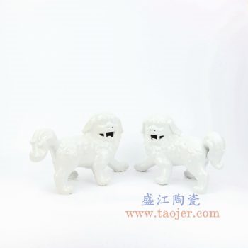 RZKC01-B 景德镇陶瓷 纯手工 雕塑瓷 白色眼睛 狮子狗 一对