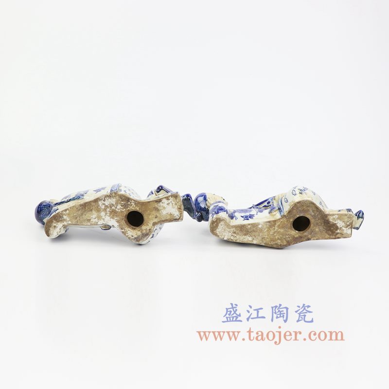 上图:RZKC21 盛江陶瓷 仿古 纯手工 青花 人物 抽大烟雕塑摆件 一对