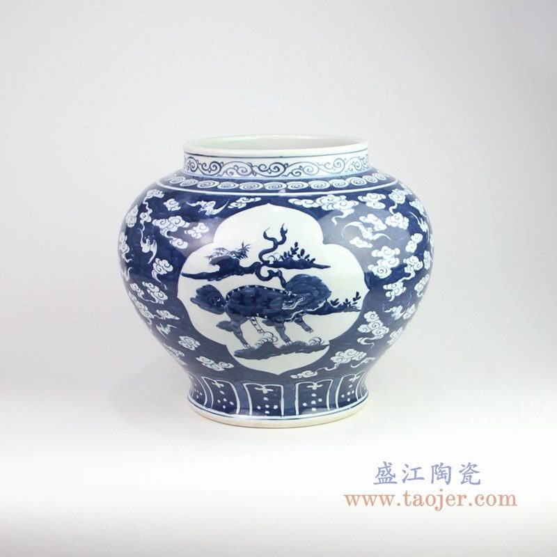 RZOY15 盛江陶瓷 青花开光狮子图云纹罐