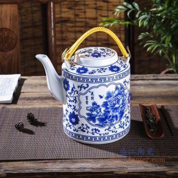 RZPG02-B 景德镇陶瓷 景德镇陶瓷茶壶家用大容量凉茶壶青花玲珑瓷过滤水壶