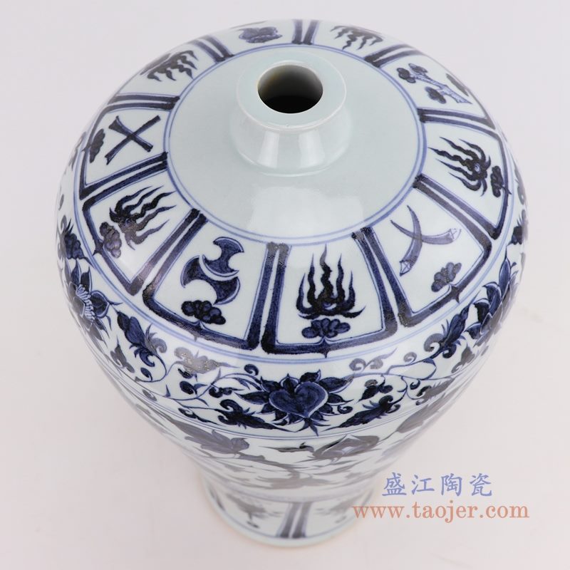 RZQo03 盛江陶瓷 仿古做旧青花缠枝牡丹云梅瓶