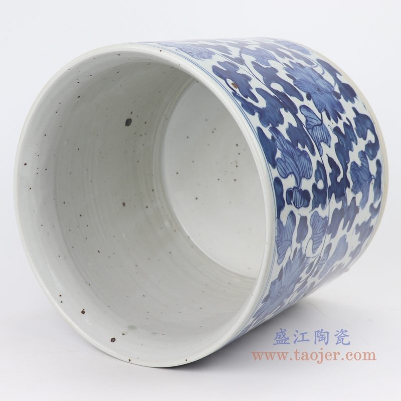 RYKB157-A 仿古 青花缠枝纹笔筒香炉 细节图