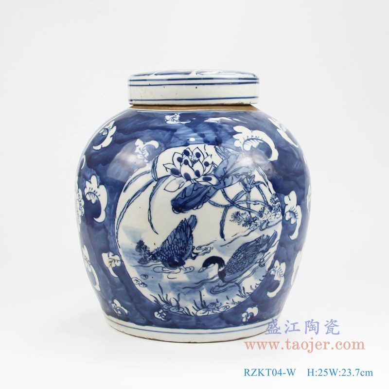 RZKT04-W 手绘青花荷塘开窗冰梅茶叶罐 正面图