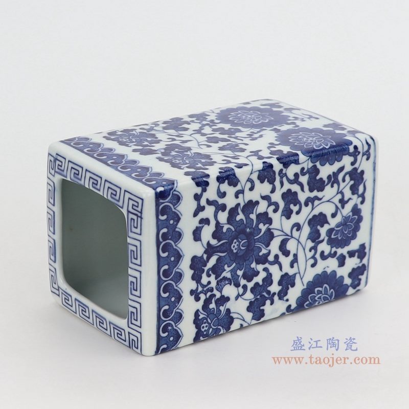 上图：青花缠枝莲纹四方形直筒青花方口小笔筒花瓶   购买请点击图