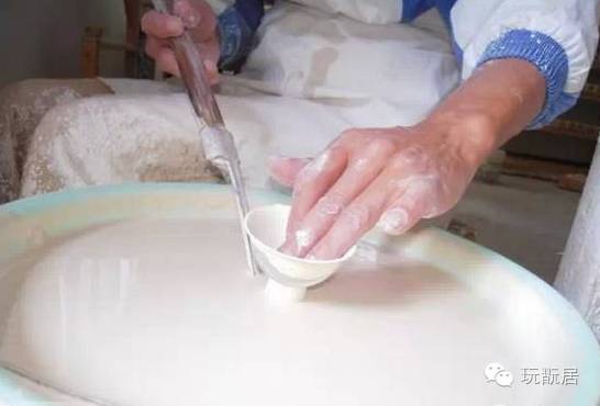 景德镇四大名瓷【青花瓷】的制作过程（全程图文）(全手绘茶具范例)