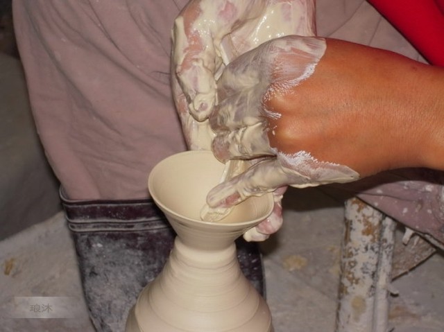 景德镇四大名瓷【青花瓷】的制作过程（全程图文）(全手绘茶具范例)