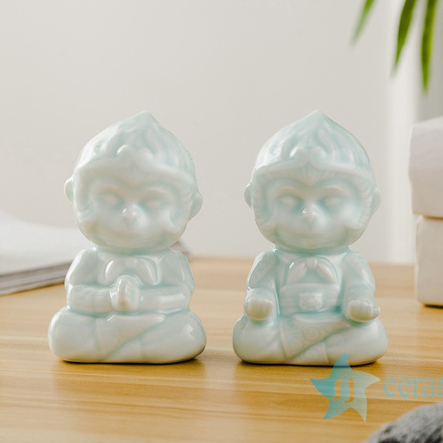 影青釉陶瓷雕塑调皮小猴一对