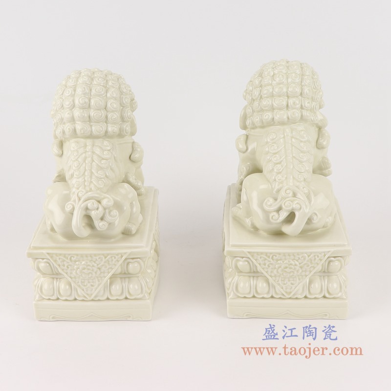 RZSV01纯色雕塑雕刻米白狮子一对小号背面
