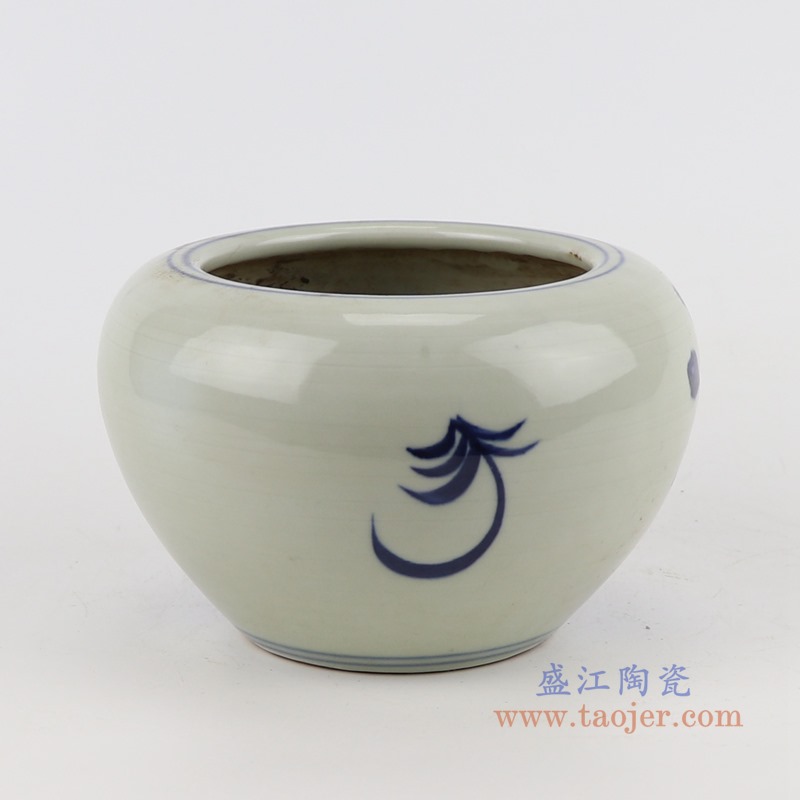 青花牡丹花卉笔洗圆钵;产品编号:RZGC16-D 产品尺寸(单位cm): 高:11.5直径:17.5口径:底径:9重量:1.15KG