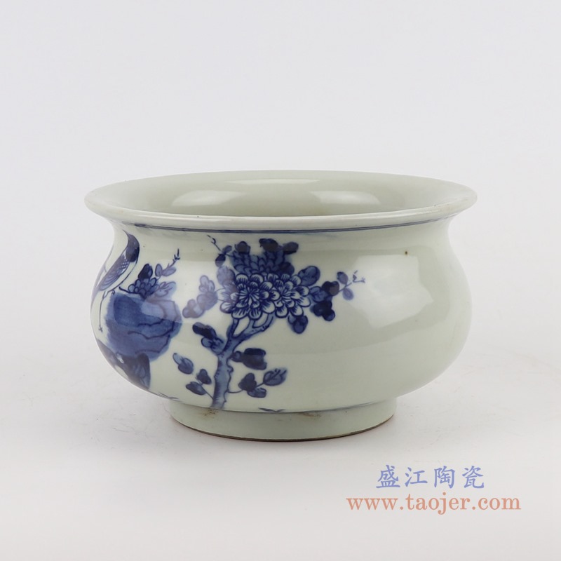 青花花鸟笔洗香炉;产品编号：RZGC17-E 产品尺寸(单位cm): 高：9.5直径：16.5口径：底径：9.3重量：0.85KG