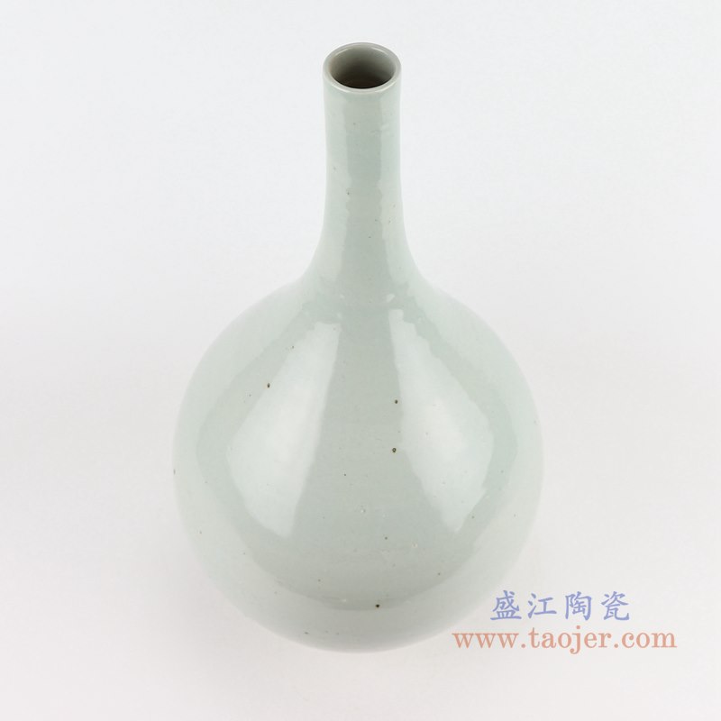 鸭蛋青白色胆瓶长颈花瓶;产品编号：RZPI68       产品尺寸(单位cm):  高：43.8直径：22.8口径：底径：12.7重量：3.25KG