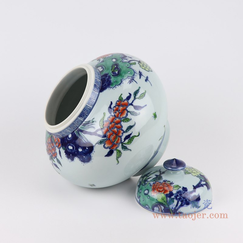 RZOE05  仿古斗彩五彩花卉将军罐    高：24.5直径：23.5口径：底径：12.3重量：2.55KG