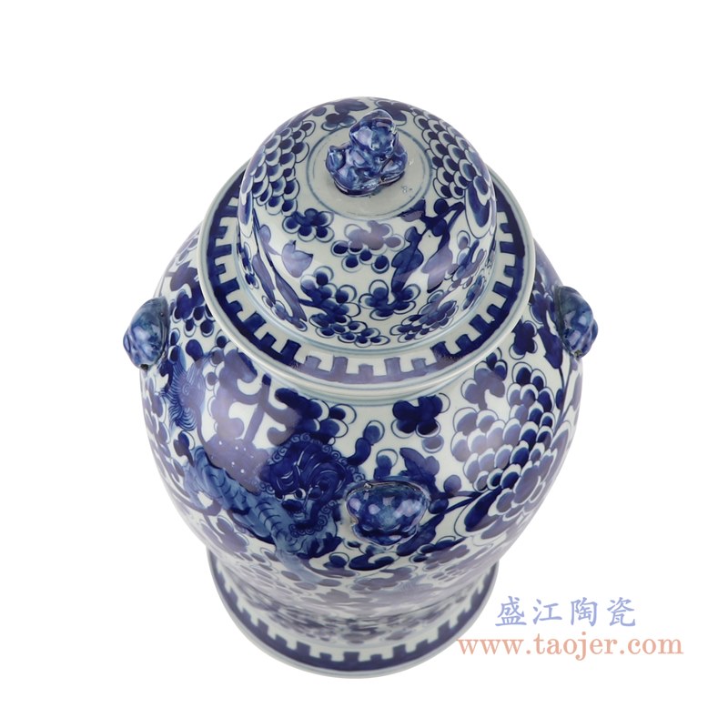 青花缠枝莲麒麟将军罐;产品编号:RYWD34-C 产品尺寸(单位cm): 高:39直径:23口径:底径:17.3重量:3.7KG