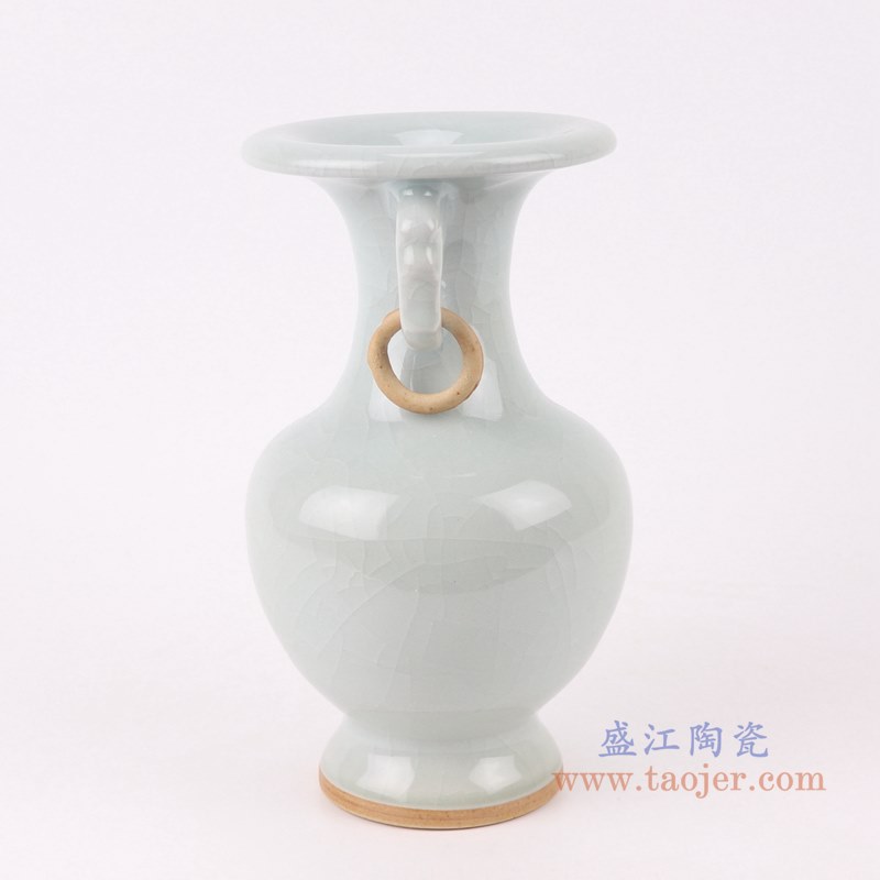 颜色釉窑变钧瓷白色双耳瓶;产品编号：RZFW40-A       产品尺寸(单位cm):  高：21直径：11.3口径：底径：7.2重量：0.75KG