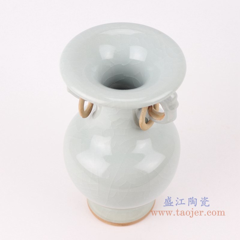 颜色釉窑变钧瓷白色双耳瓶;产品编号：RZFW40-A       产品尺寸(单位cm):  高：21直径：11.3口径：底径：7.2重量：0.75KG