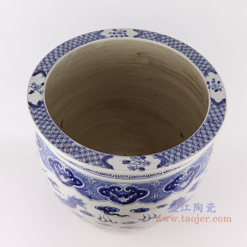 青花双龙戏珠龙纹大缸水缸;产品编号：RZKM03-B       产品尺寸(单位cm):  高：36直径：37口径：底径：23重量：11.2KG