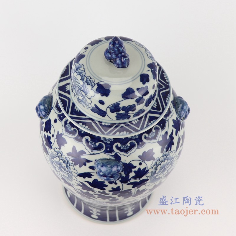 青花缠枝牡丹纹狮子头将军罐;产品编号:RYWD34-B 产品尺寸(单位cm): 高:39直径:22.5口径:底径:17重量:3.6KG