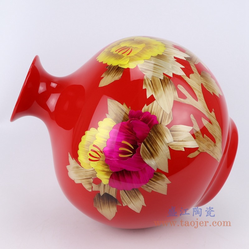 黑色黑底牡丹纹麦秆花瓶石榴瓶;产品编号：RYXF21-B       产品尺寸(单位cm):  高：30直径：25口径：底径：13重量：3.4KG
