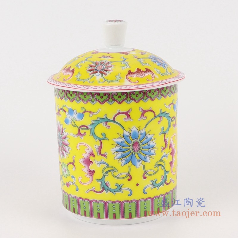 珐琅彩黄色黄底缠枝莲办公杯;产品编号：RYYY49-A       产品尺寸(单位cm):  高：15直径：13口径：底径：7.5重量：0.35KG