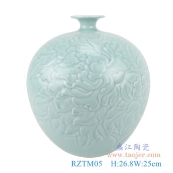 RZTM05  颜色釉影青雕刻牡丹纹石榴瓶     高：26.8直径：25口径：底径：12重量：3.4KG