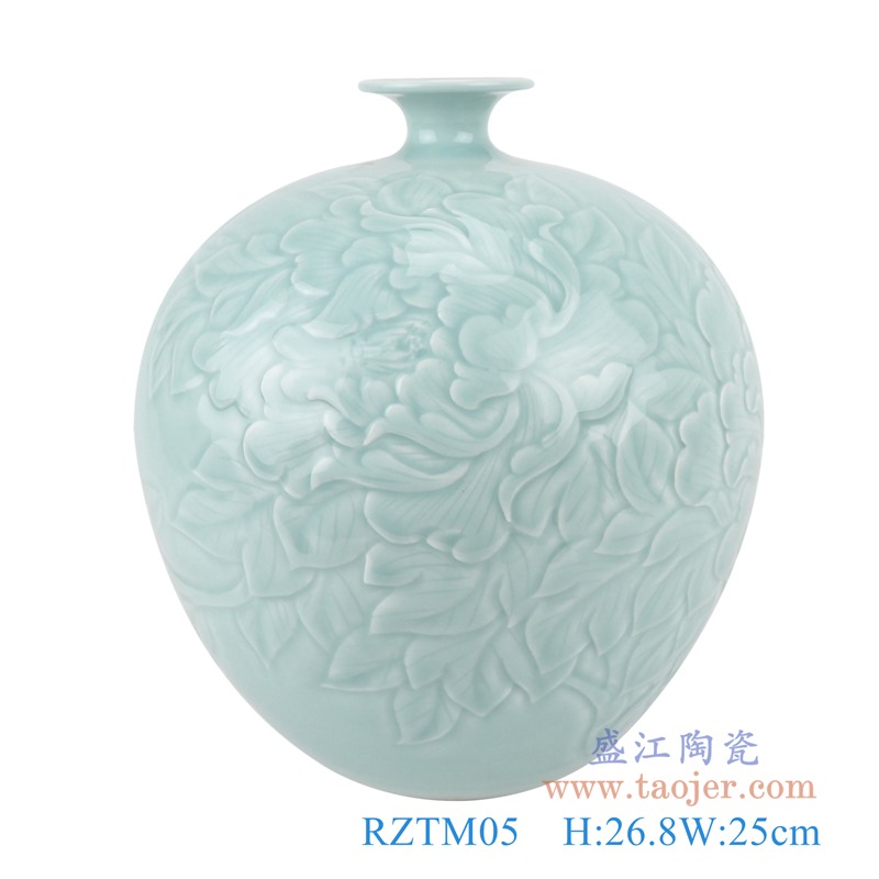 颜色釉影青雕刻牡丹纹石榴瓶;产品编号:RZTM05 产品尺寸(单位cm): 高:26.8直径:25口径:底径:12重量:3.4KG